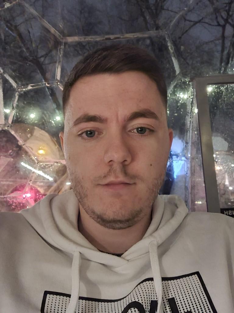 Portrait of the developer behind Siena